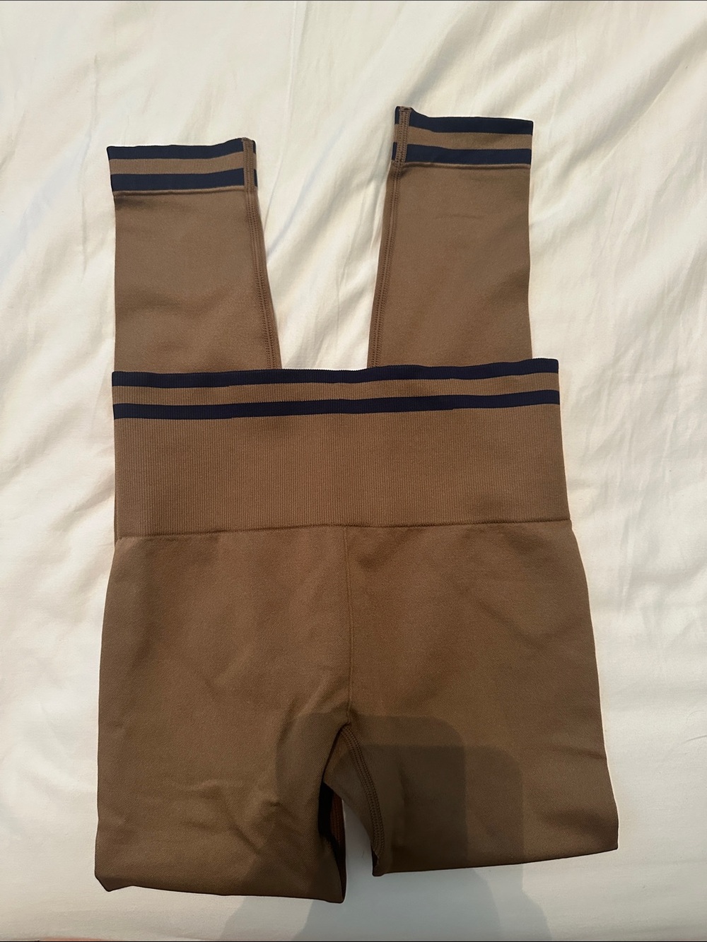 NWT The upside mocha seamless 25inch midi pant and seamless Kelsey bra XS